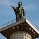A stunning view of fluted columns and the Marcus Aurelius column